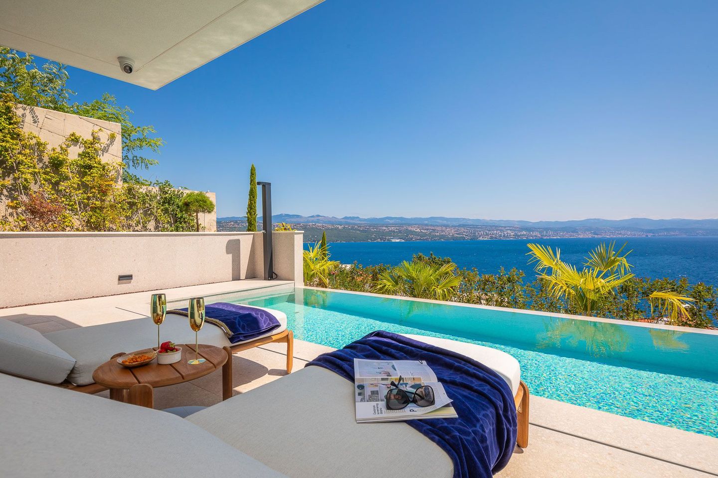 luxury-apartment-with-swimming-pool-opatija-10-1440w